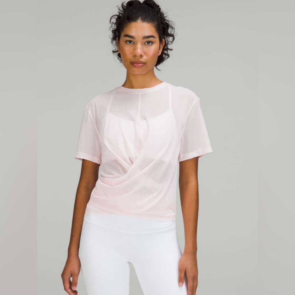 NWOT Lululemon Lightweight Mesh Reversible Yoga T-Shirt